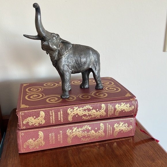 Fabulous Vintage Mid Century Metal Elephant Statue Figurine - Picture 10 of 10